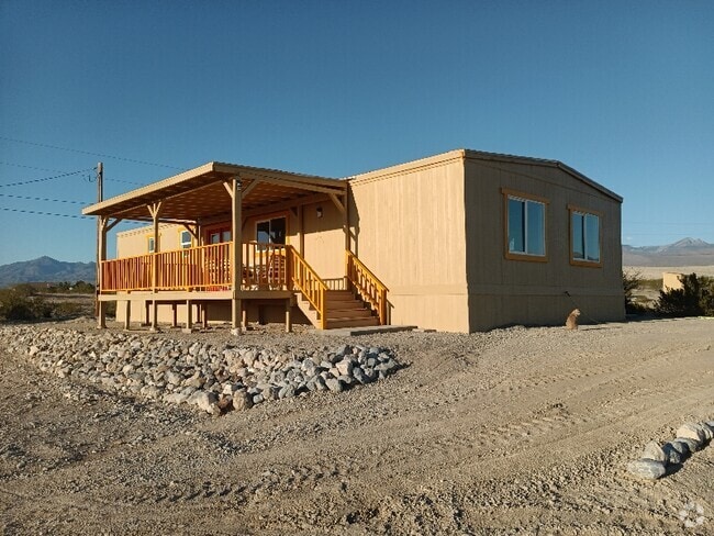 Building Photo - 1631 Dupont Dr Rental