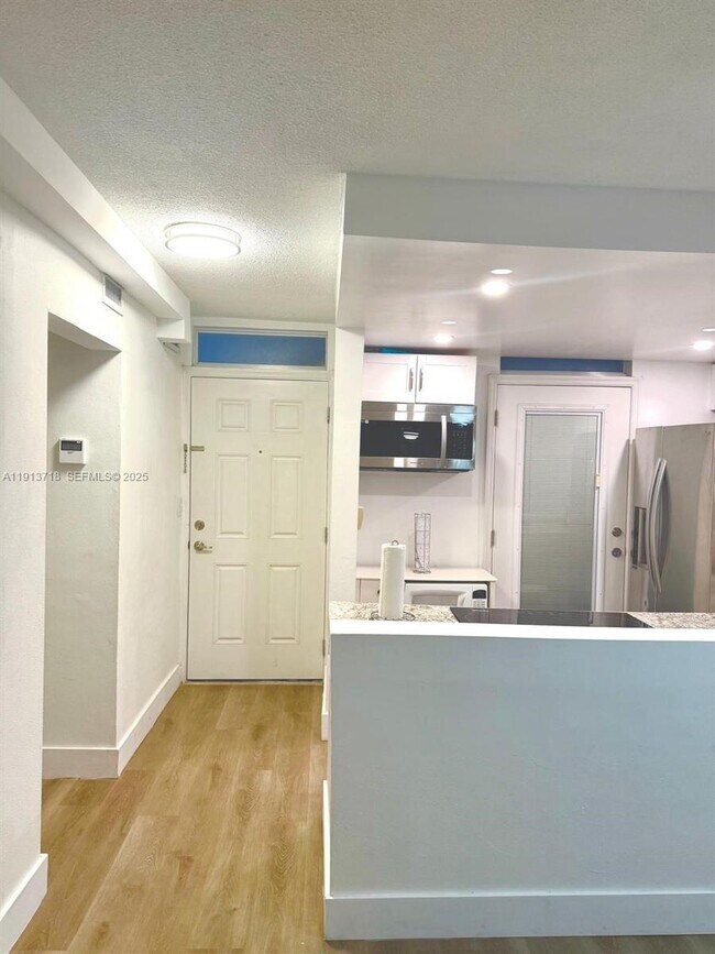 Photo - 1045 10th St Unit 206