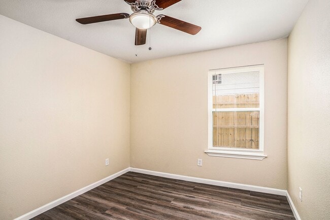 Photo - Updated 3/1 with Granite Counter Tops and Refrigerator Included!