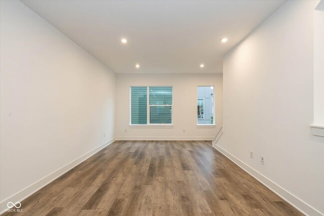 Photo - 2145 Coretta Wy