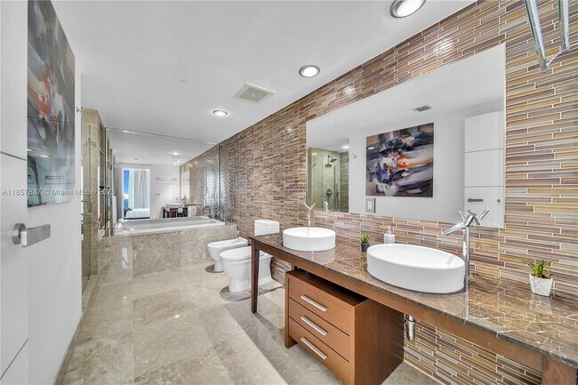 Photo - 495 Brickell Ave Unit 5302