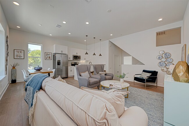 Photo - 6129 W Montgomery Rd