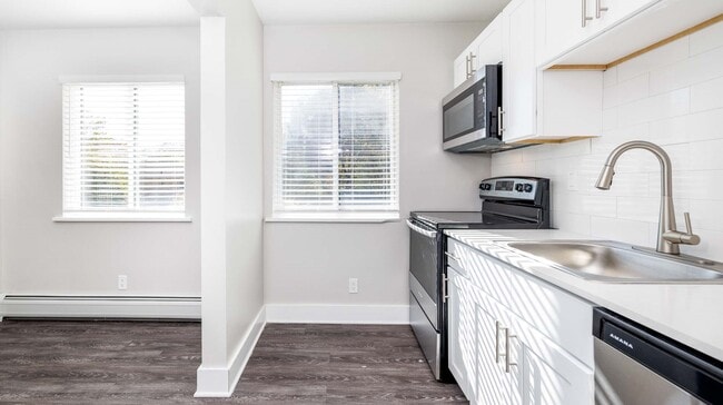 Parklane Apartments