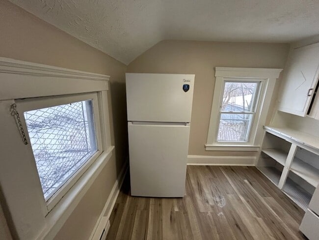 Photo - 518 Lake Ave Unit 102 Rush Over Garage