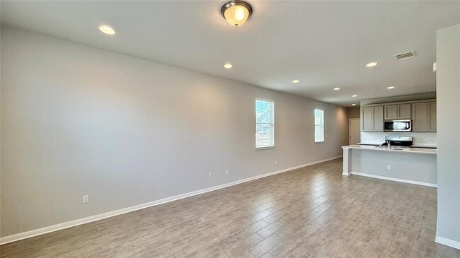 12411 Zenyatta Dr