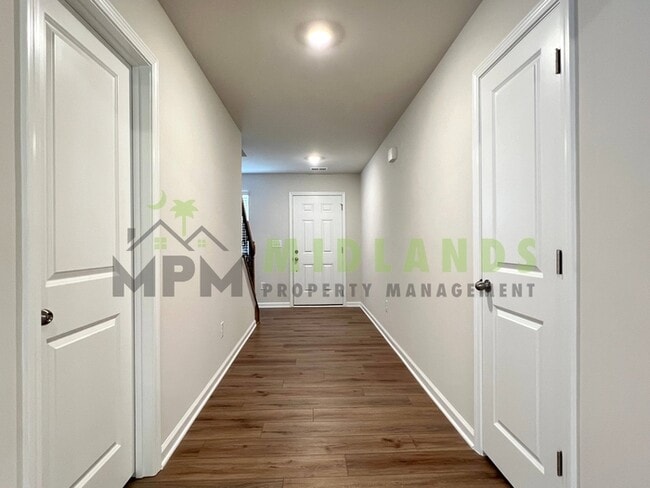 Photo - 142 Parkwood Ct