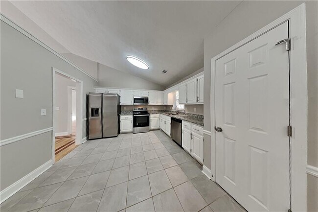 Photo - 3676 Victoria Dr