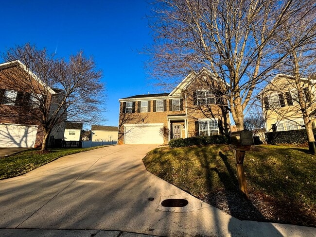 Photo - Gorgeous 4 Bedroom, 2 1/2 Bathroom Home in...