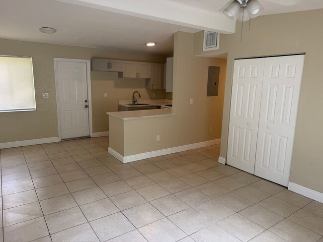 Photo - 3255 NW 2nd St