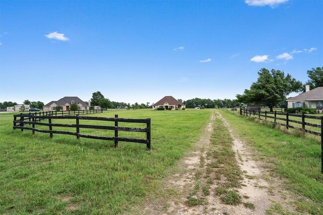 Photo - 130 Cotton Rows Ln