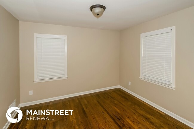 Photo - 545 Goldenrod Dr