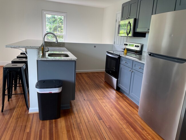 Building Photo - 5121 Boonsboro Rd Unit A Rental