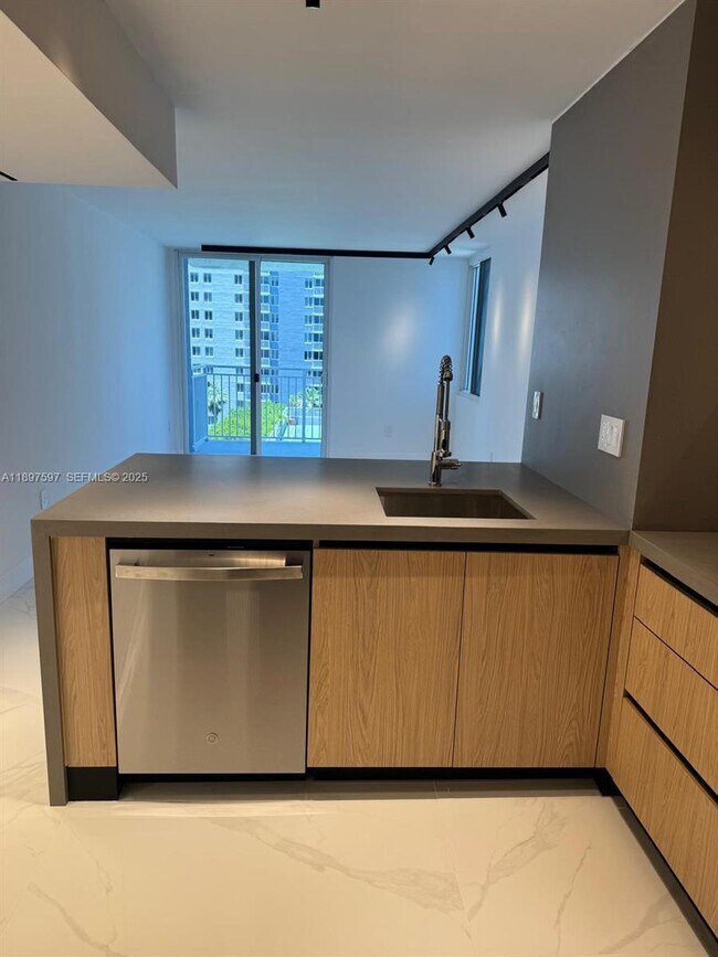 Photo - 800 N Miami Ave Unit 901