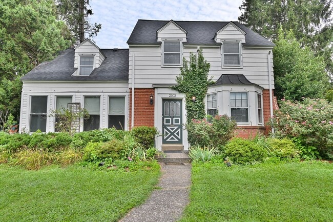 Building Photo - Beautiful Single Family in Bellevue Park Rental