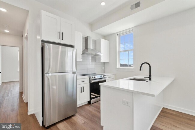Photo - 2513 N Howard St Condo Unit 302