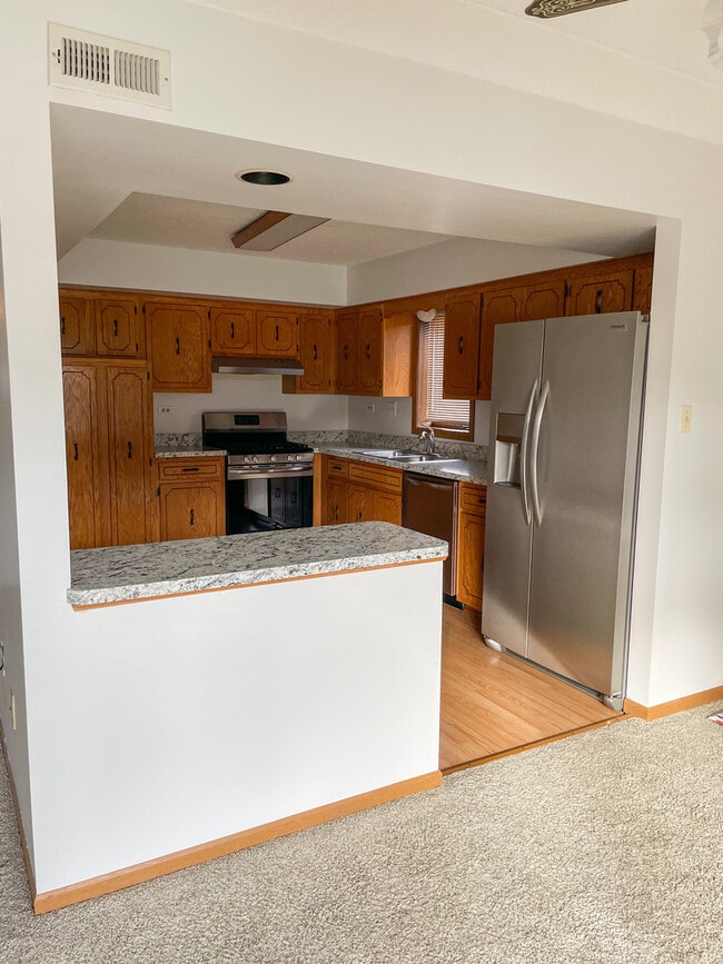 Photo - 16736 Paxton Ave Unit 1N