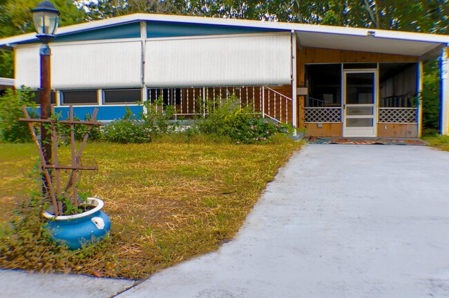 Building Photo - 7479 SE Eagle Ave Rental