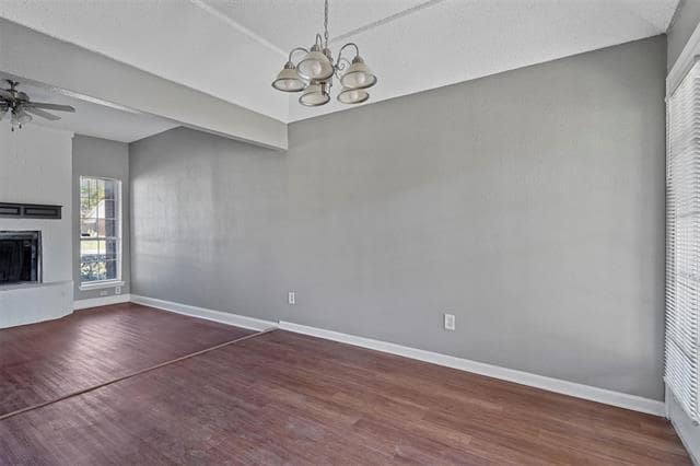 Photo - 804 Custer St