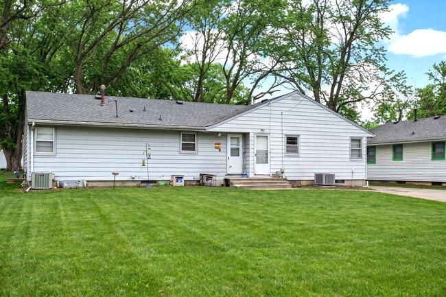 Photo - 1314-1314 Wilson Ave Unit 1314 Wilson Ave