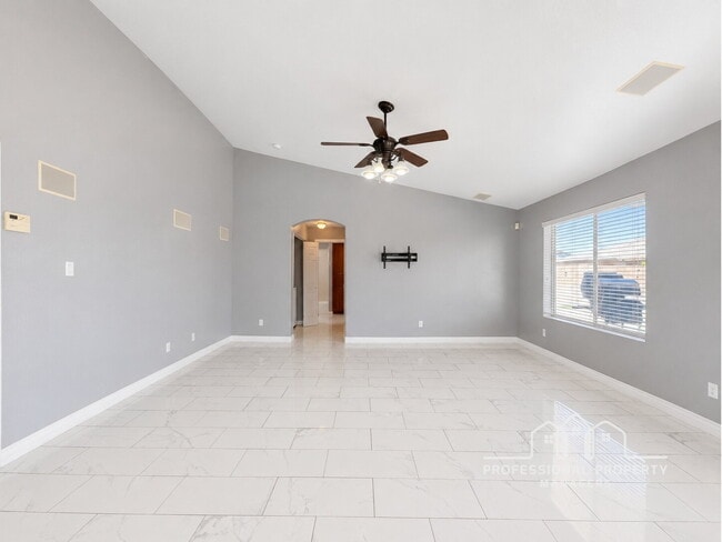 Photo - 4-bedroom, 3-bathroom home in Parkway Place