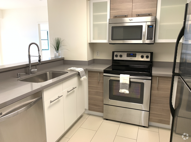 Building Photo - 988 Franklin St Unit 703 Rental