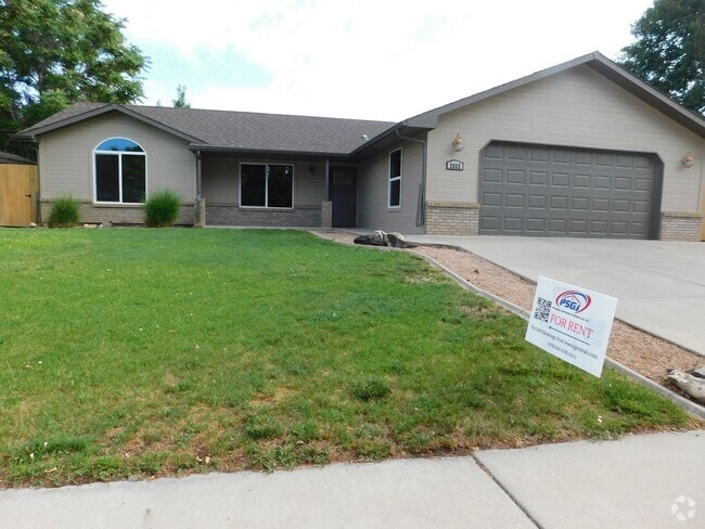 Building Photo - Recent Remodel Rental