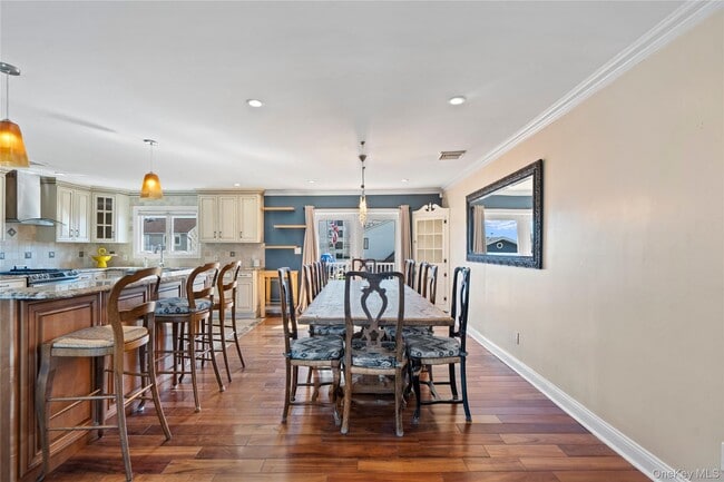 Photo - 539 Nassau Ave