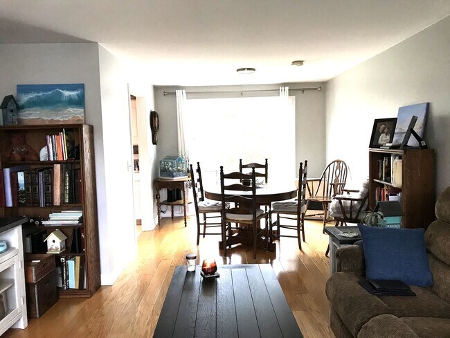 Photo - 13 Starboard Dr., Cape Elizabeth: 2BR, 1BA...