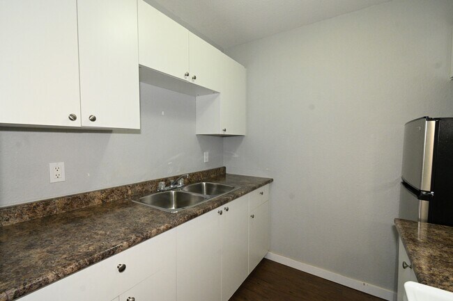 4280 Quentin Ave Unit 204