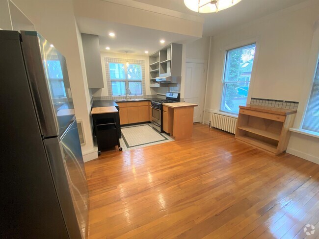 Building Photo - 25 Highland Ave Unit 1R Rental