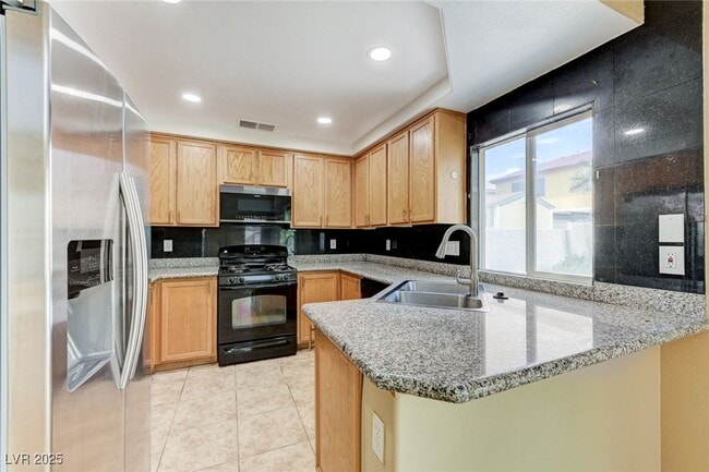 Building Photo - 10204 Lemon Thyme St Rental