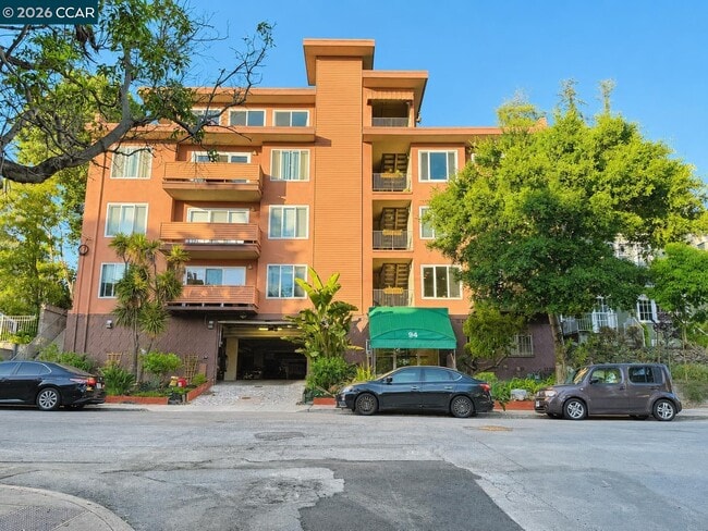 Building Photo - 94 Bayo Vista Ave Unit 305