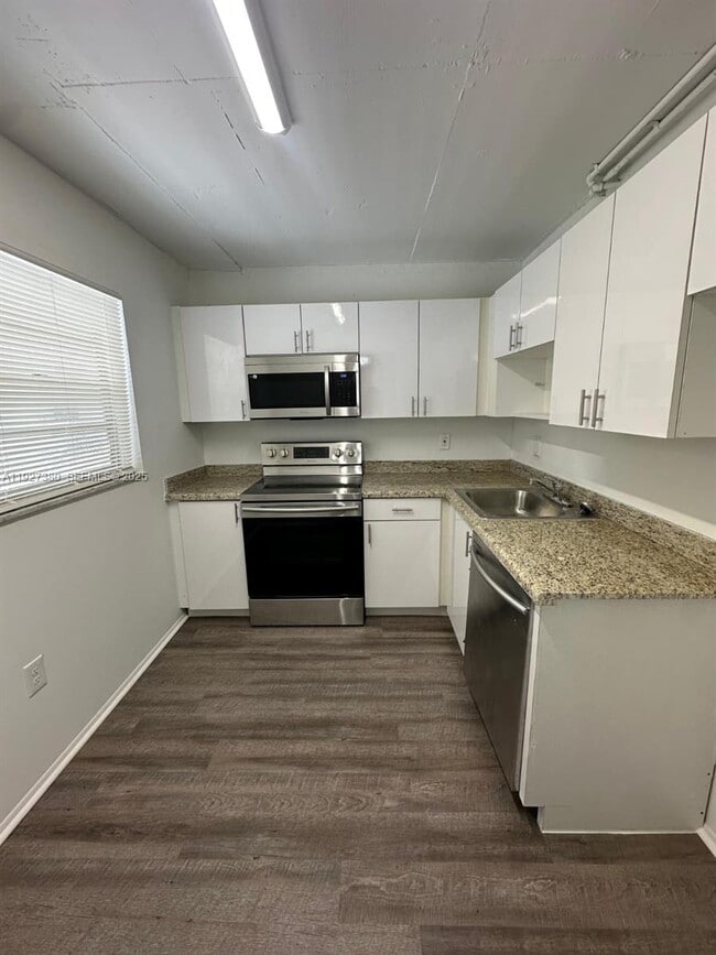 Photo - 15600 NW 7th Ave Unit 311