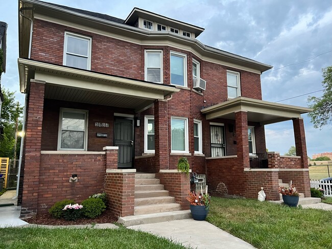 Photo - 2404 Baldwin St Unidad 2400