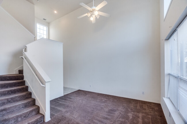 Photo - 7245 Rembrandt Dr