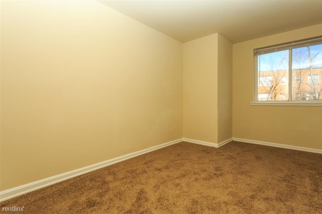 Photo - Douglass Knoll