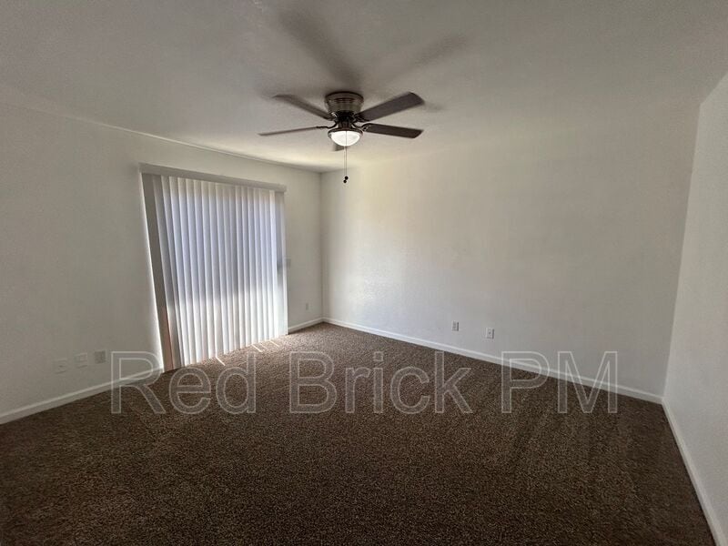 Photo - 105 Kings Ave