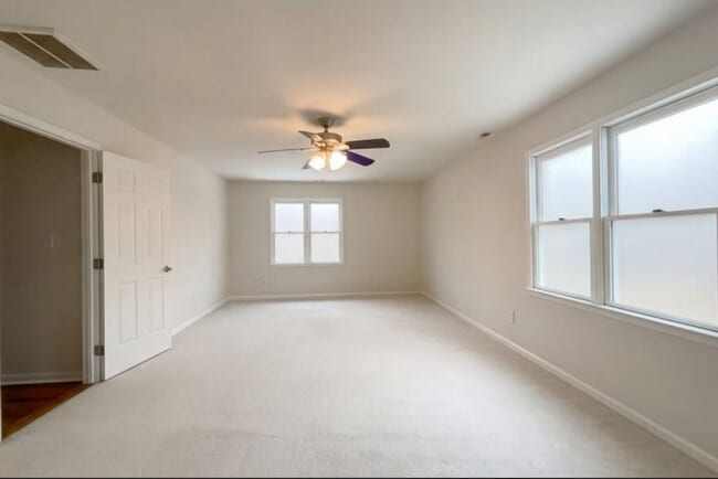 Photo - 122 W Tattersall Dr