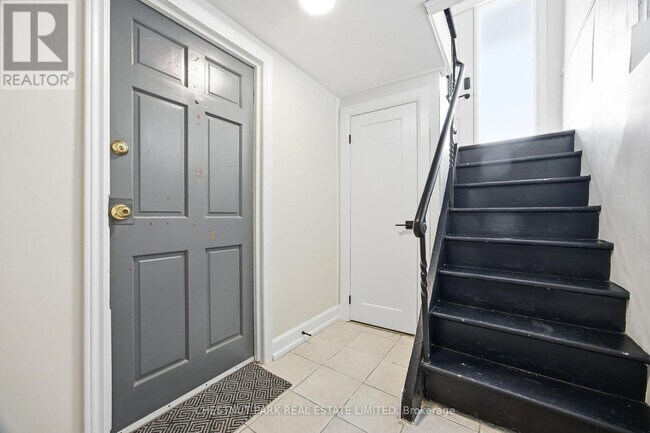 Photo - 39 Penhurst Ave Unité 1