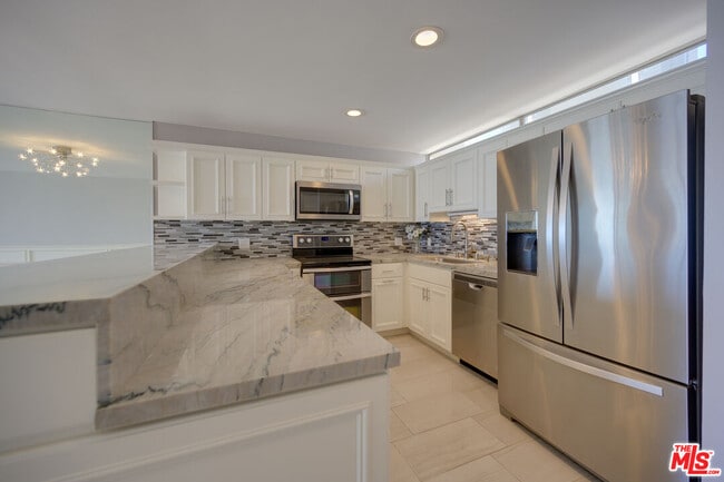 Photo - 2 E Ketch St Unit 204