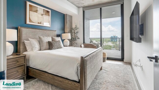 Photo - 221 Main St N Unidad 1117