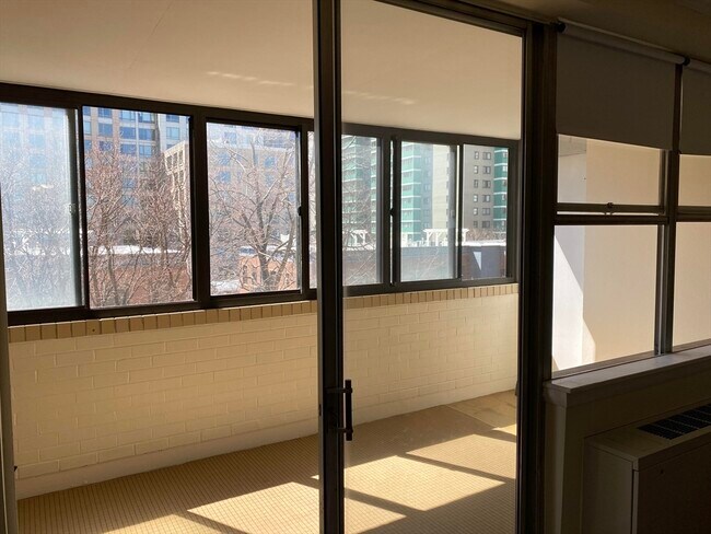 Photo - 8 Whittier Pl Unidad 5F