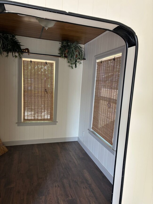 Photo - 1 B/R 1 B/A Charming House in Yuba City AVAILABLE NOW