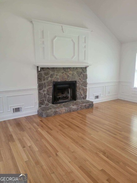 Photo - 487 Arbour Run