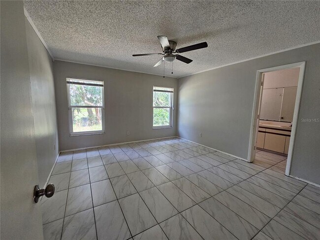 Photo - 6560 Whirlaway Cir