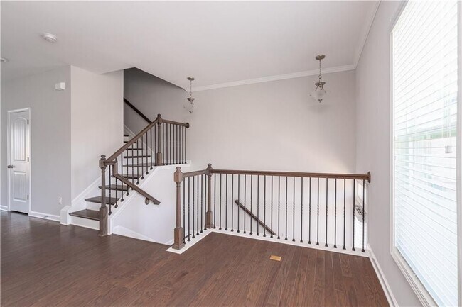 Photo - 770 Sunset Park Dr