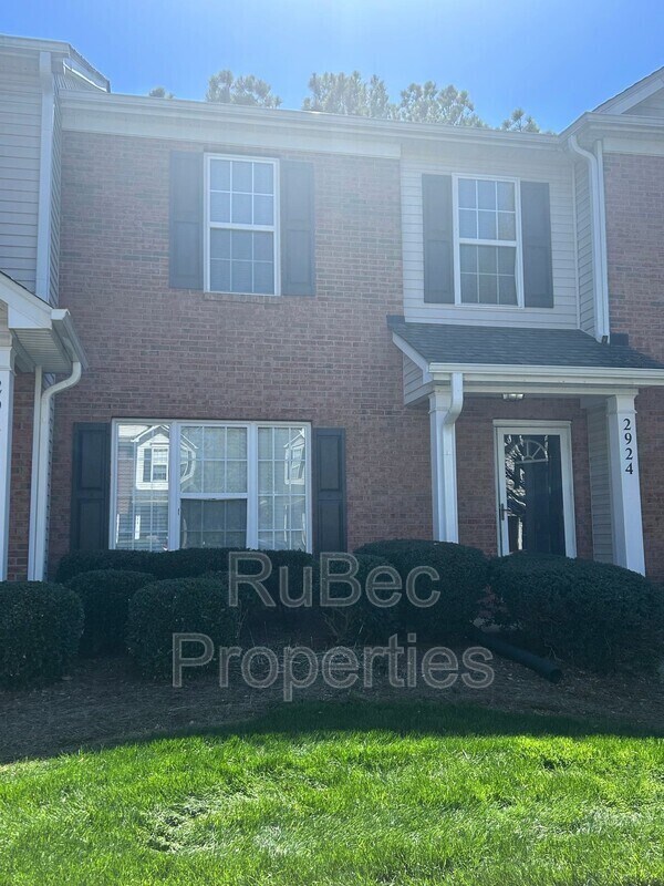 Photo - 2924 Little Stream Ct