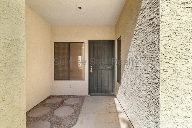 Photo - 4201 N 20th St Unit 17