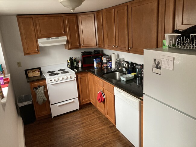 Photo - 61 Selkirk Rd Condo Unit 1