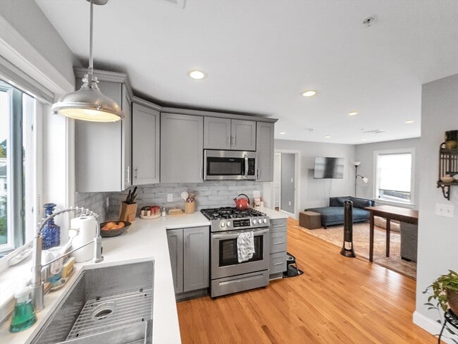 Photo - 19 Iona St Unit 3